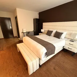 3* Szálloda Escale